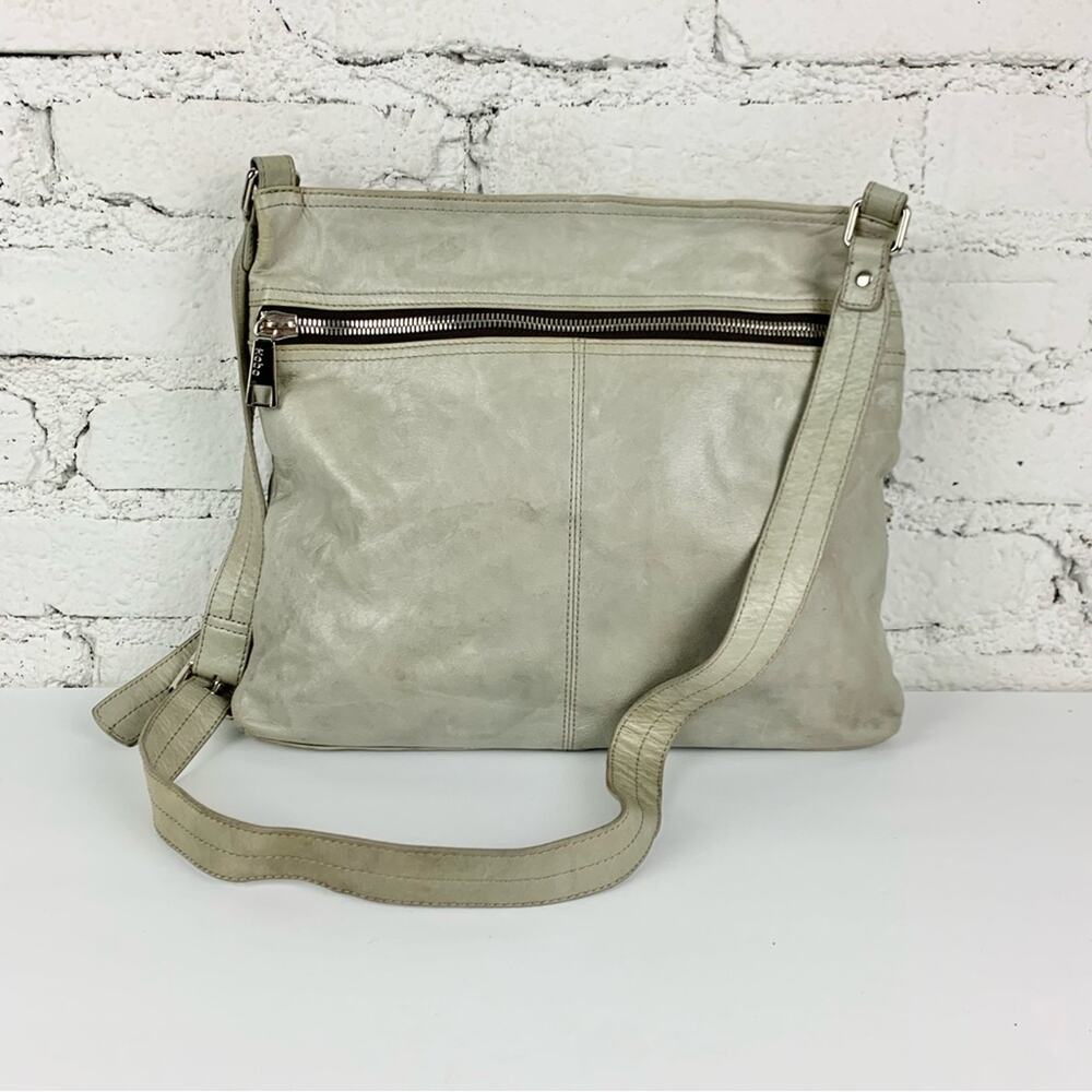 Hobo Lorna Grey Leather Zip Front Crossbody Bag Purse - Picture 6 of 12